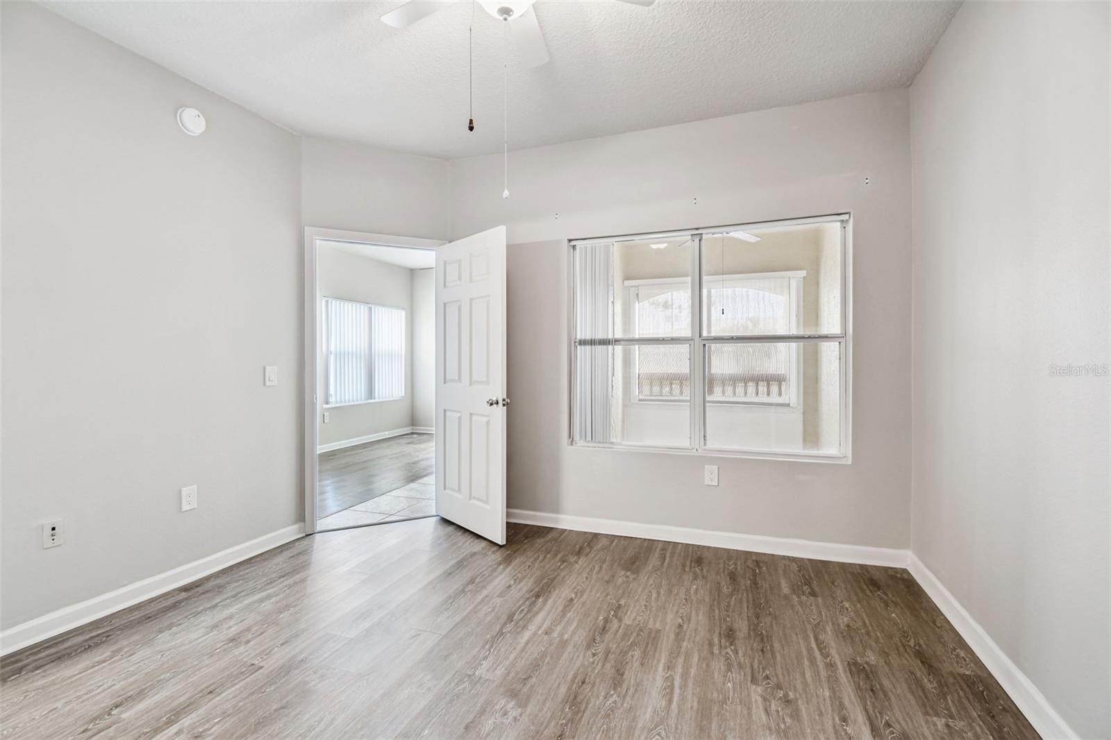 Image 17 of 33 For 10764 70th Ave  7103