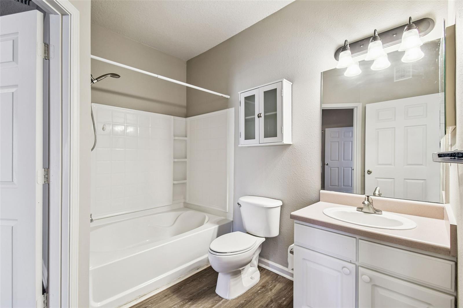 Image 20 of 33 For 10764 70th Ave  7103