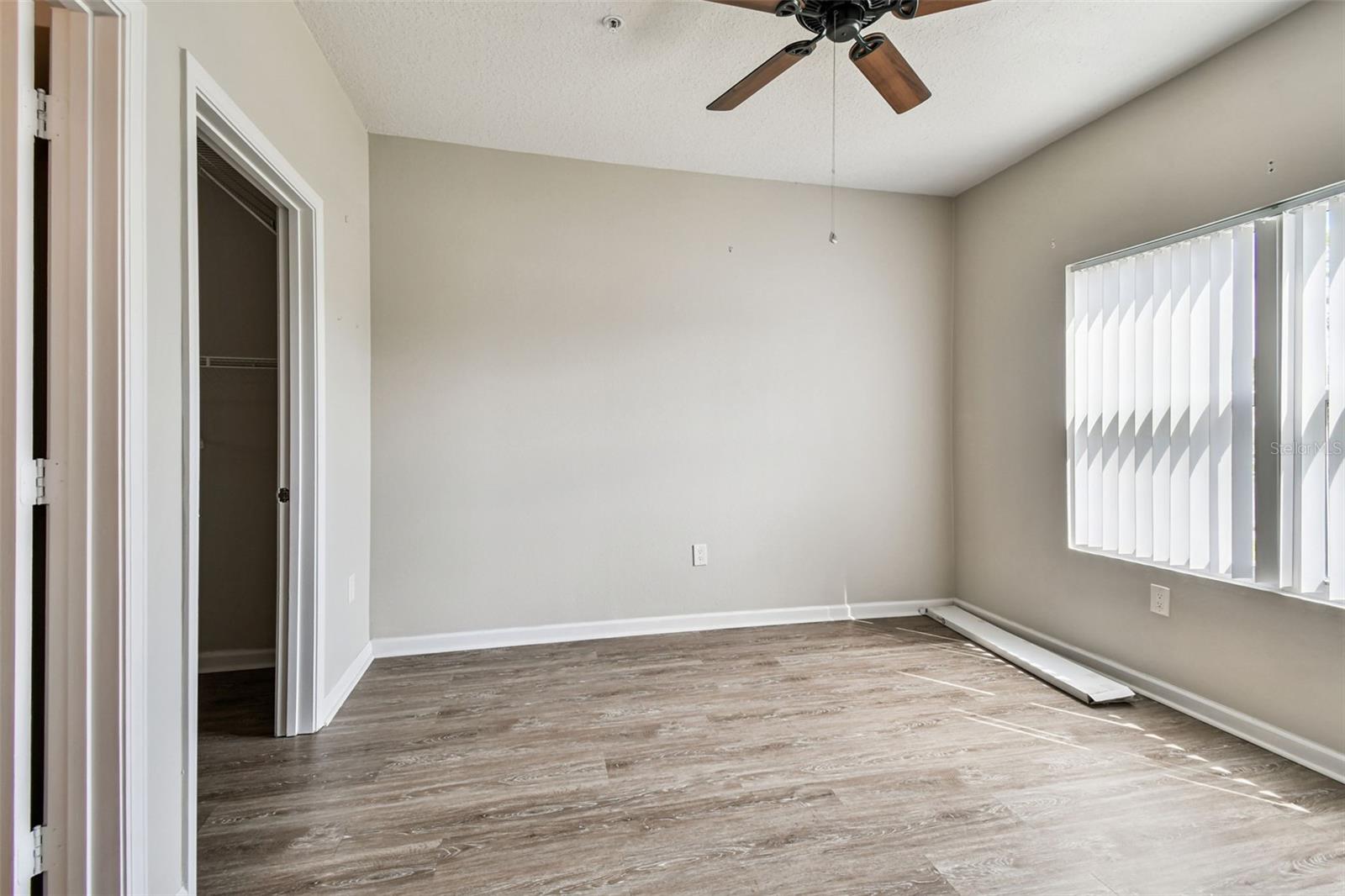 Image 22 of 33 For 10764 70th Ave  7103