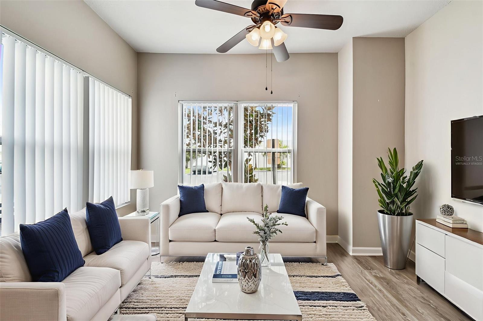Image 3 of 33 For 10764 70th Ave  7103