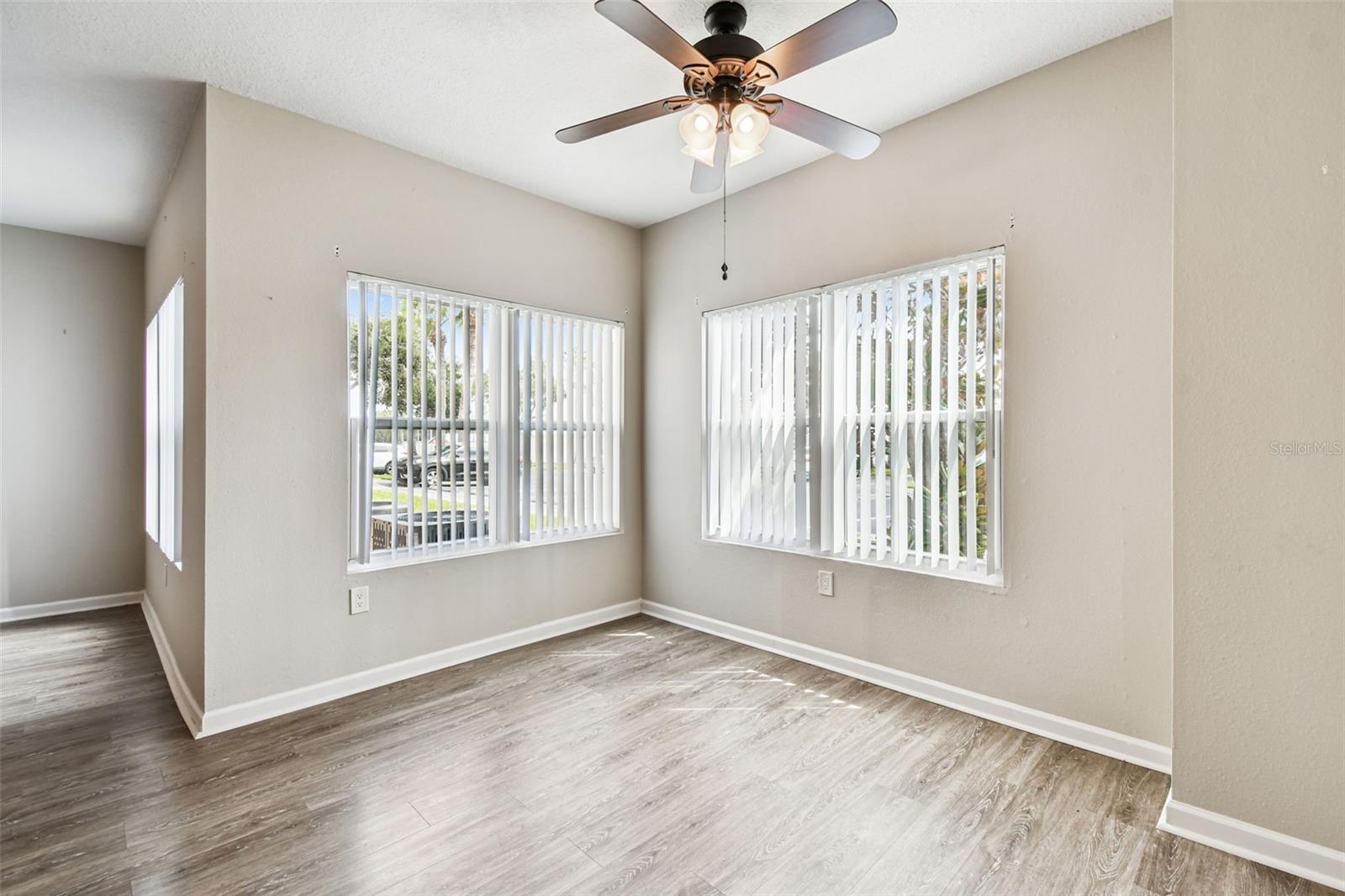 Image 9 of 33 For 10764 70th Ave  7103