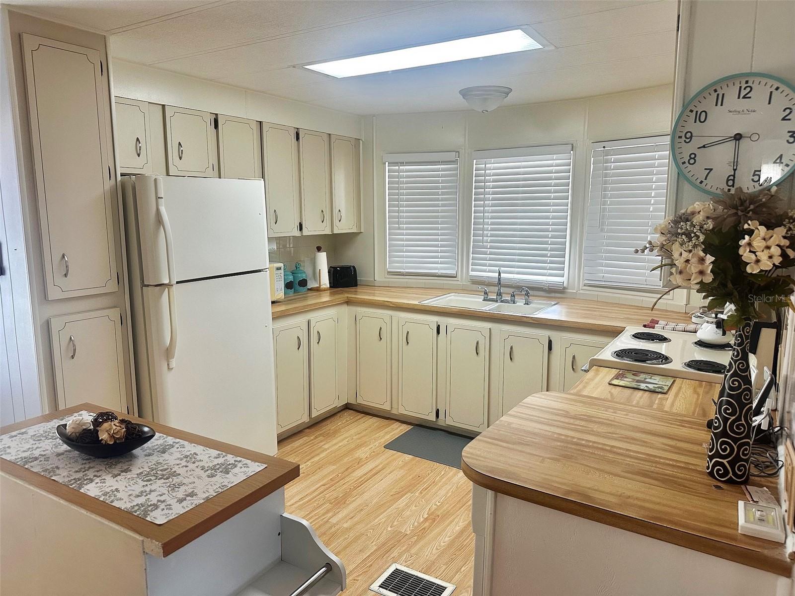 Image 14 of 17 For 34244 Canal Drive N