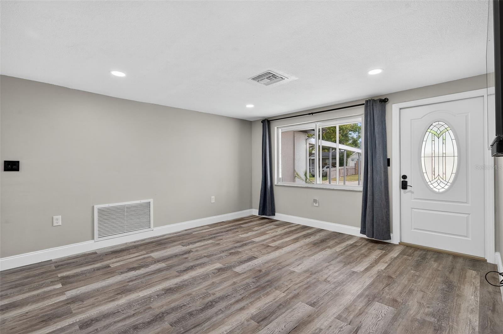Image 9 of 50 For 3220 Fairmount Drive