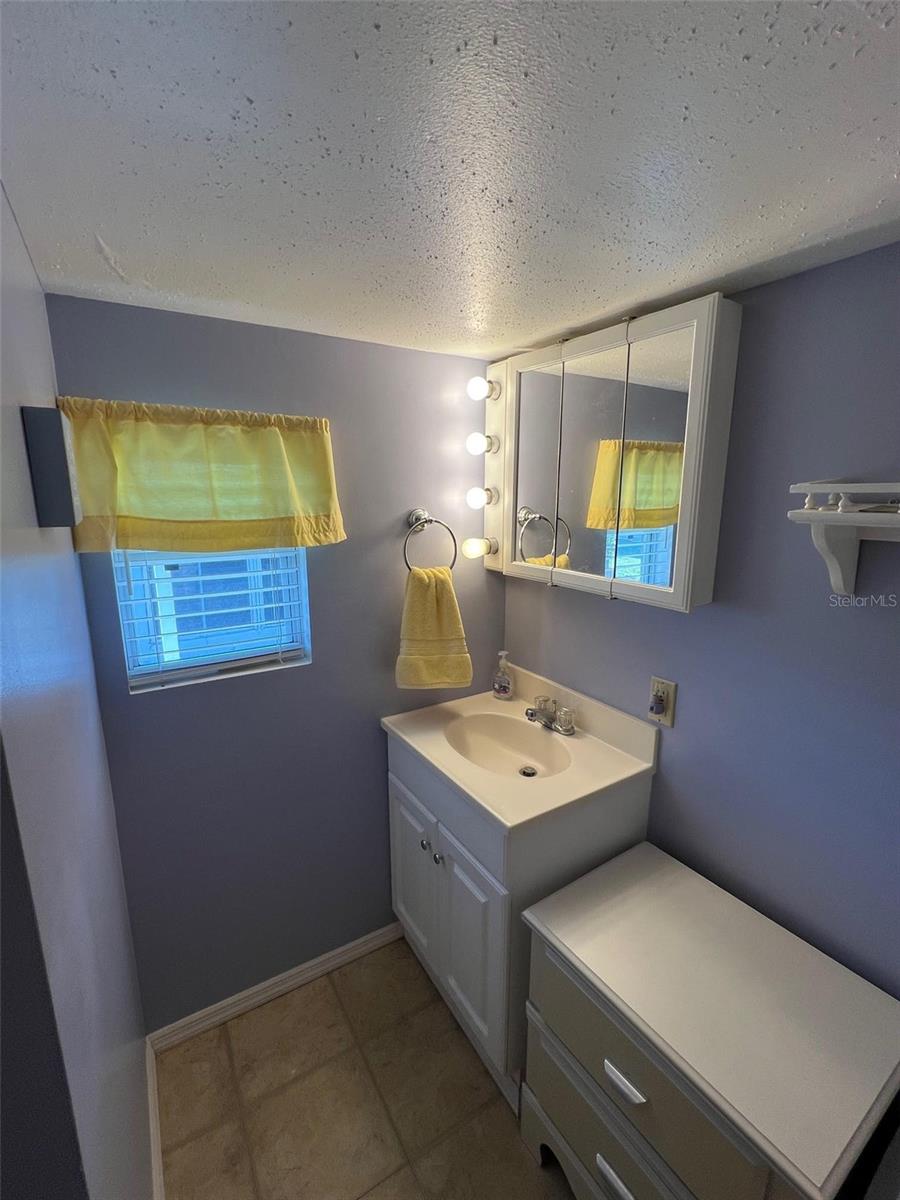 Image 28 of 33 For 11300 124th Avenue 132