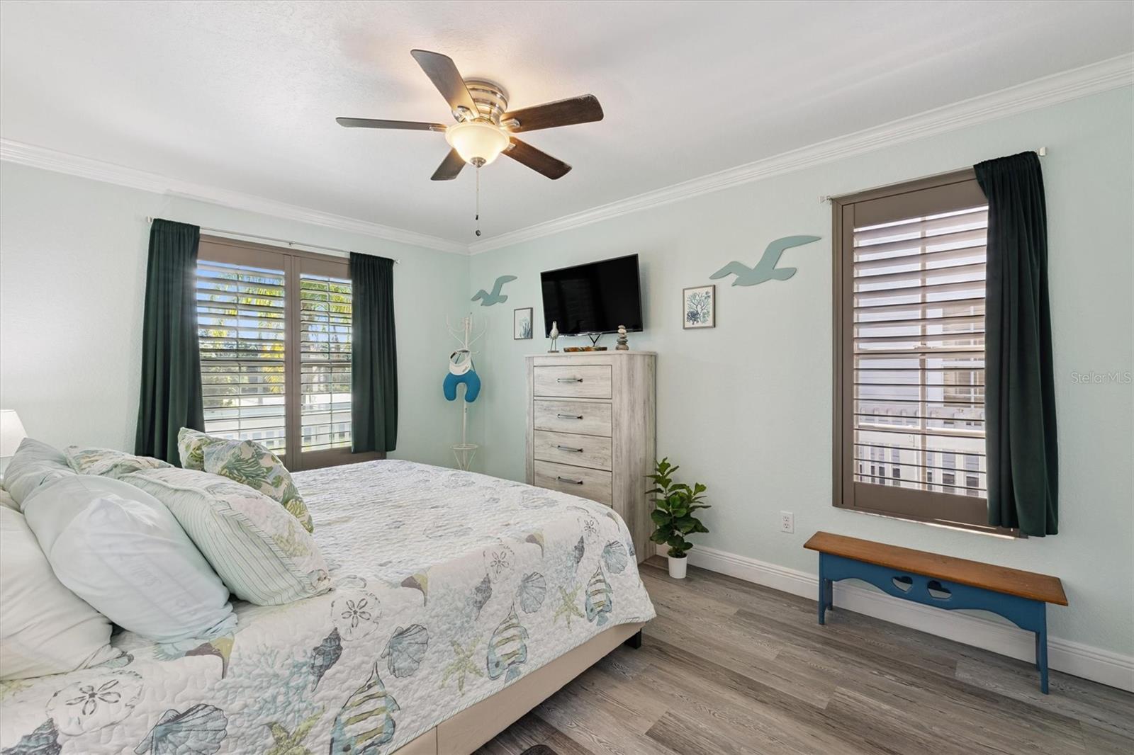 Image 16 of 27 For 3462 De Soto Boulevard 17