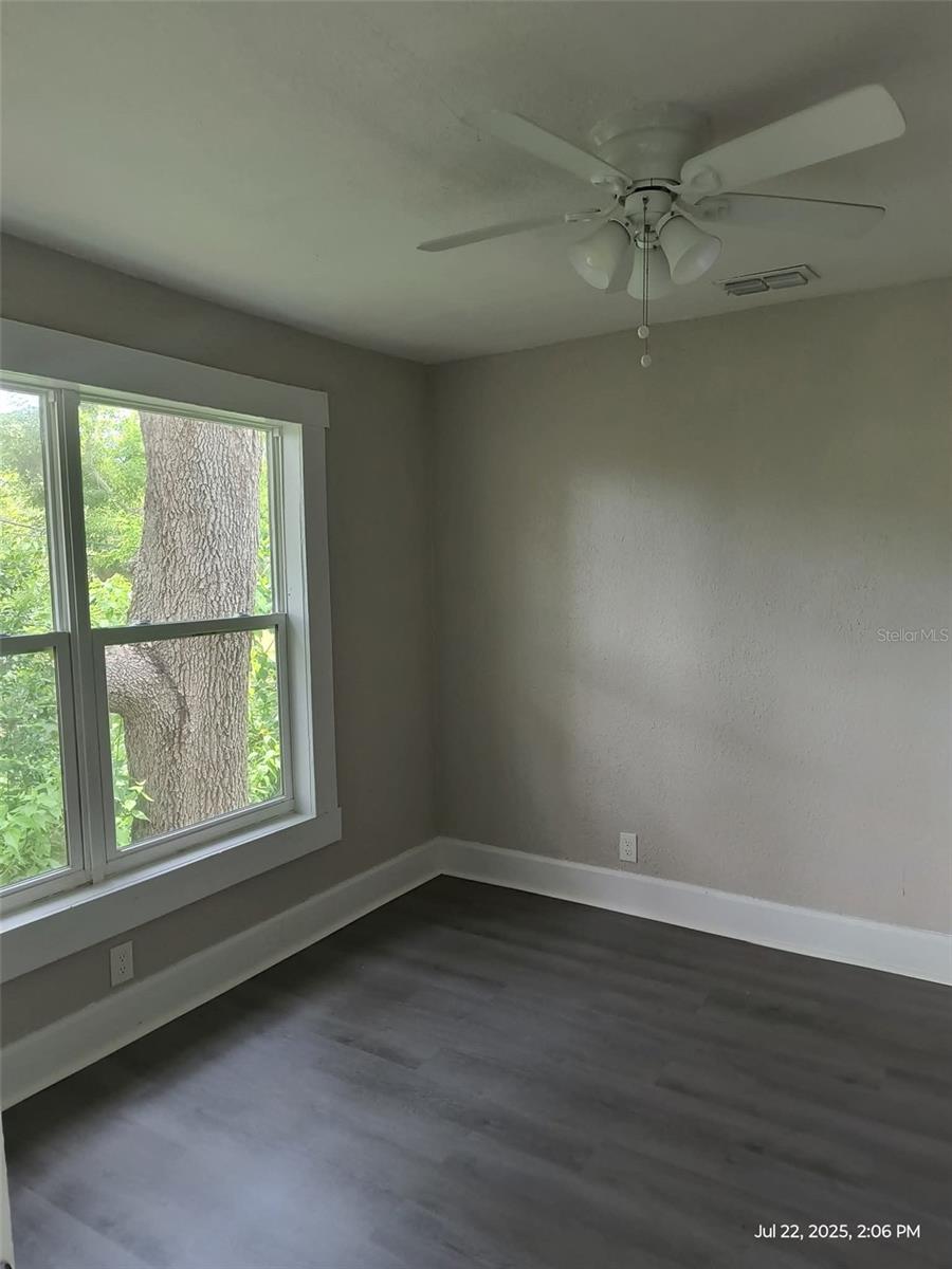 Image 8 of 10 For 1465 13th Street S