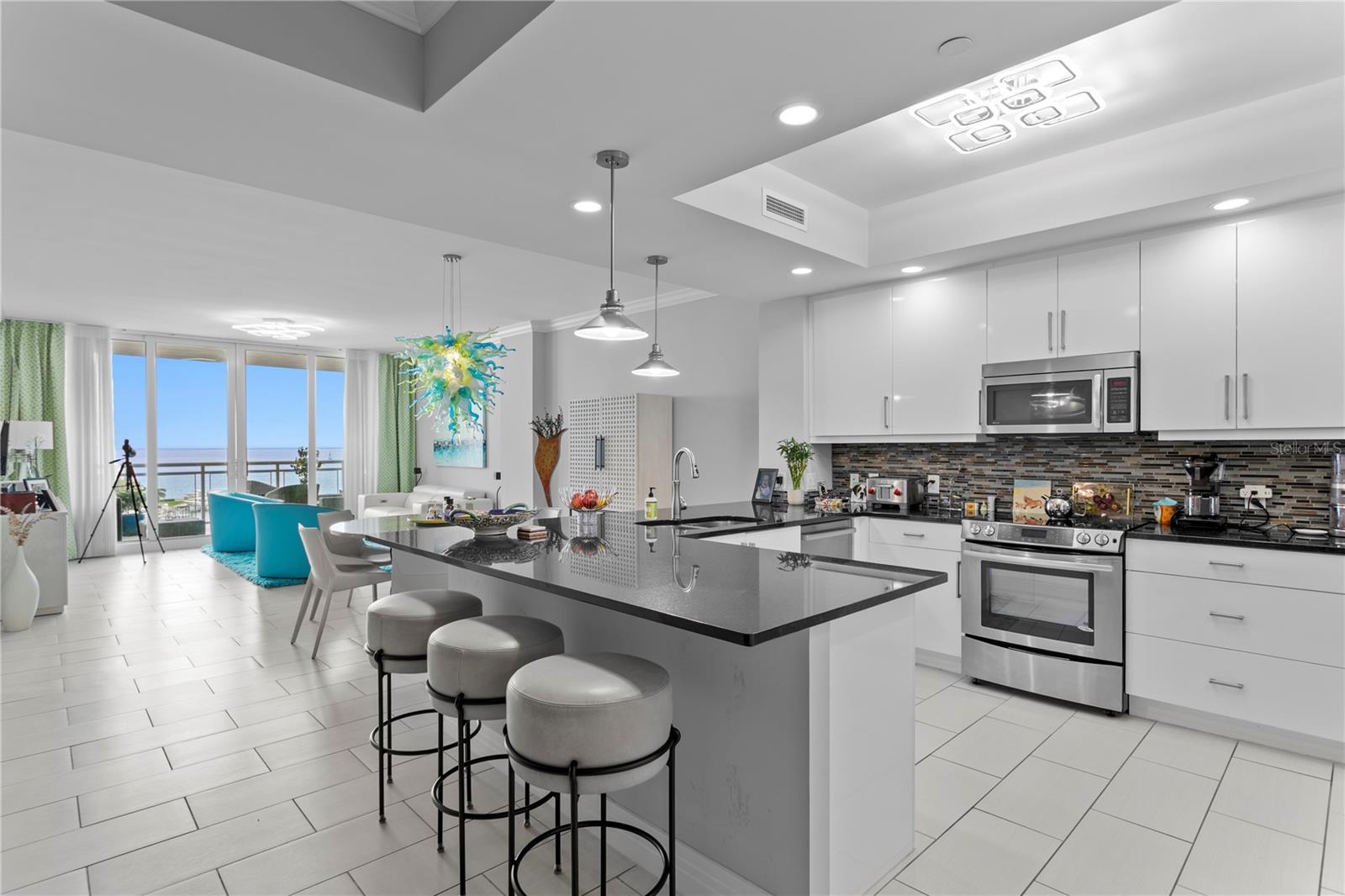 Image 17 of 37 For 1325 Snell Isle Boulevard Ne 711