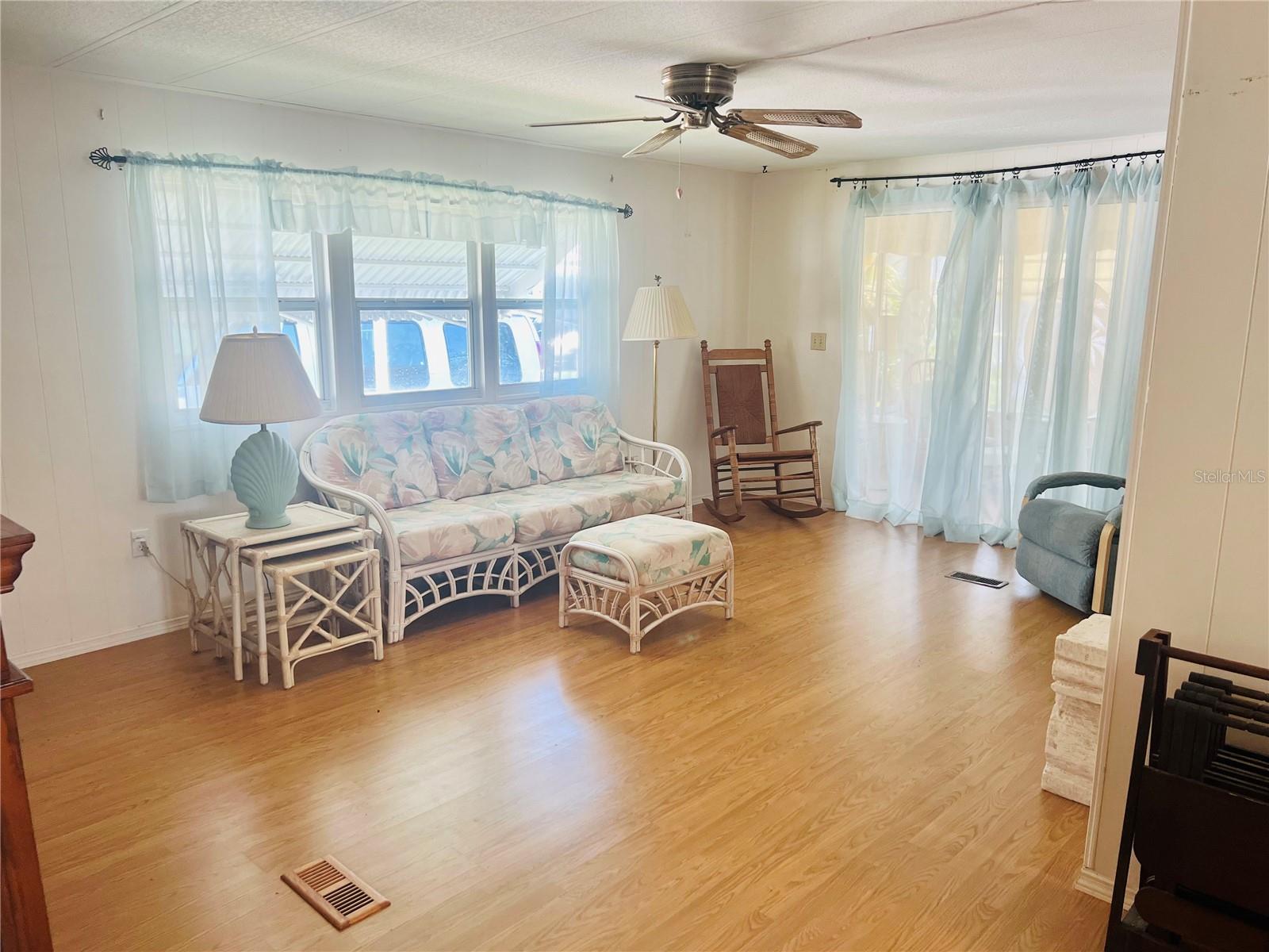 Image 10 of 23 For 2213 Piazza Drive 128