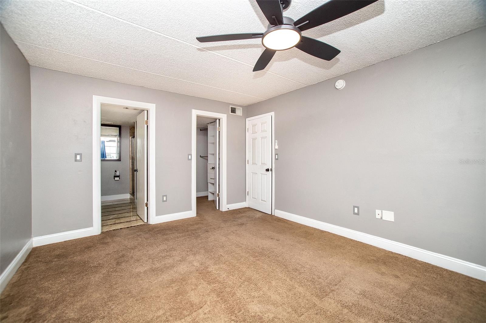 Image 11 of 19 For 12300 Park Boulevard 219