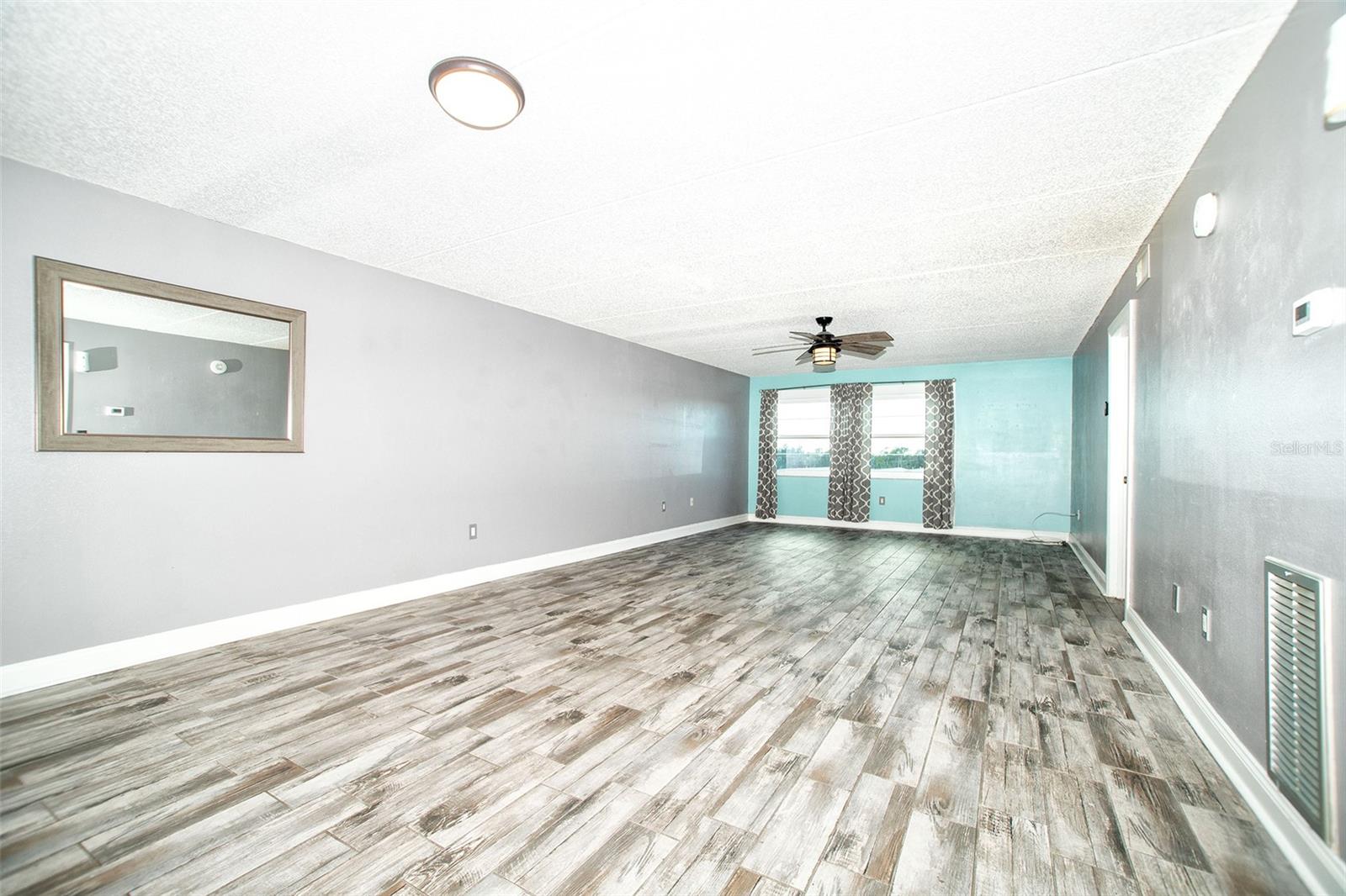 Image 15 of 19 For 12300 Park Boulevard 219