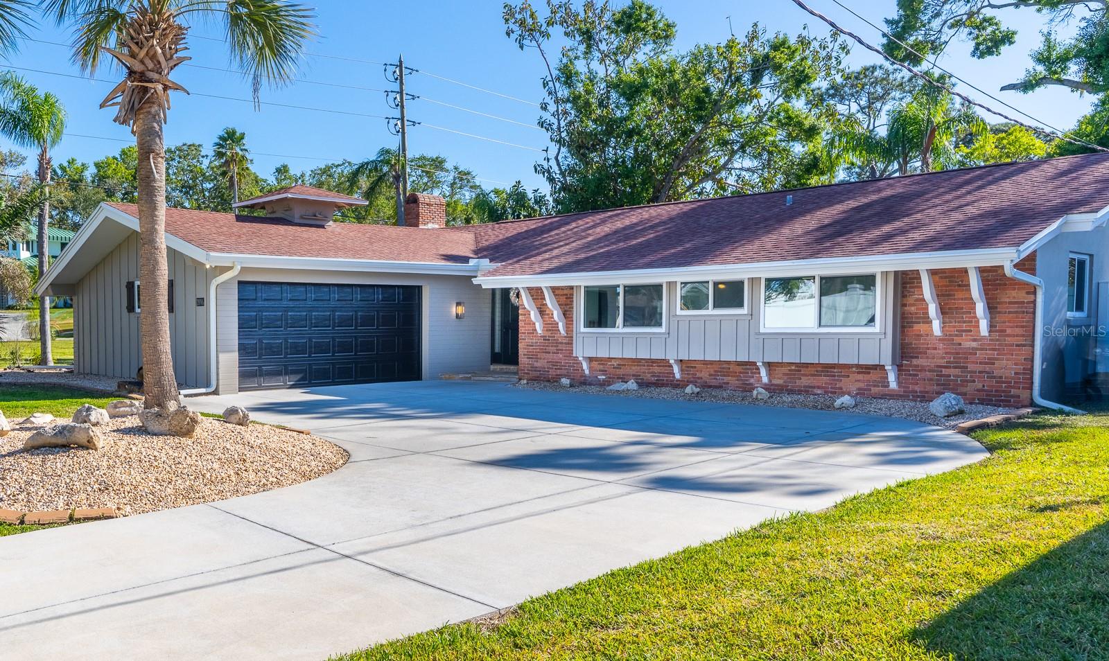 Details for 2096 Church Creek Pt Point, LARGO, FL 33774