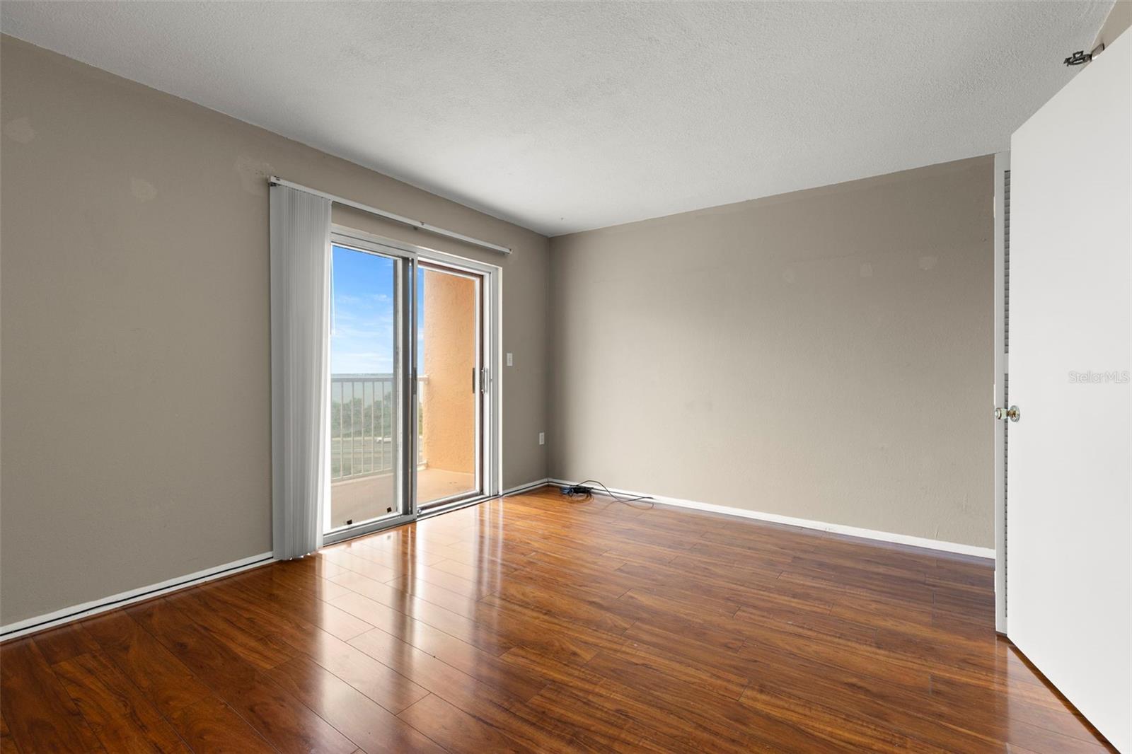 Image 18 of 35 For 7430 Sunshine Skyway Lane S 605