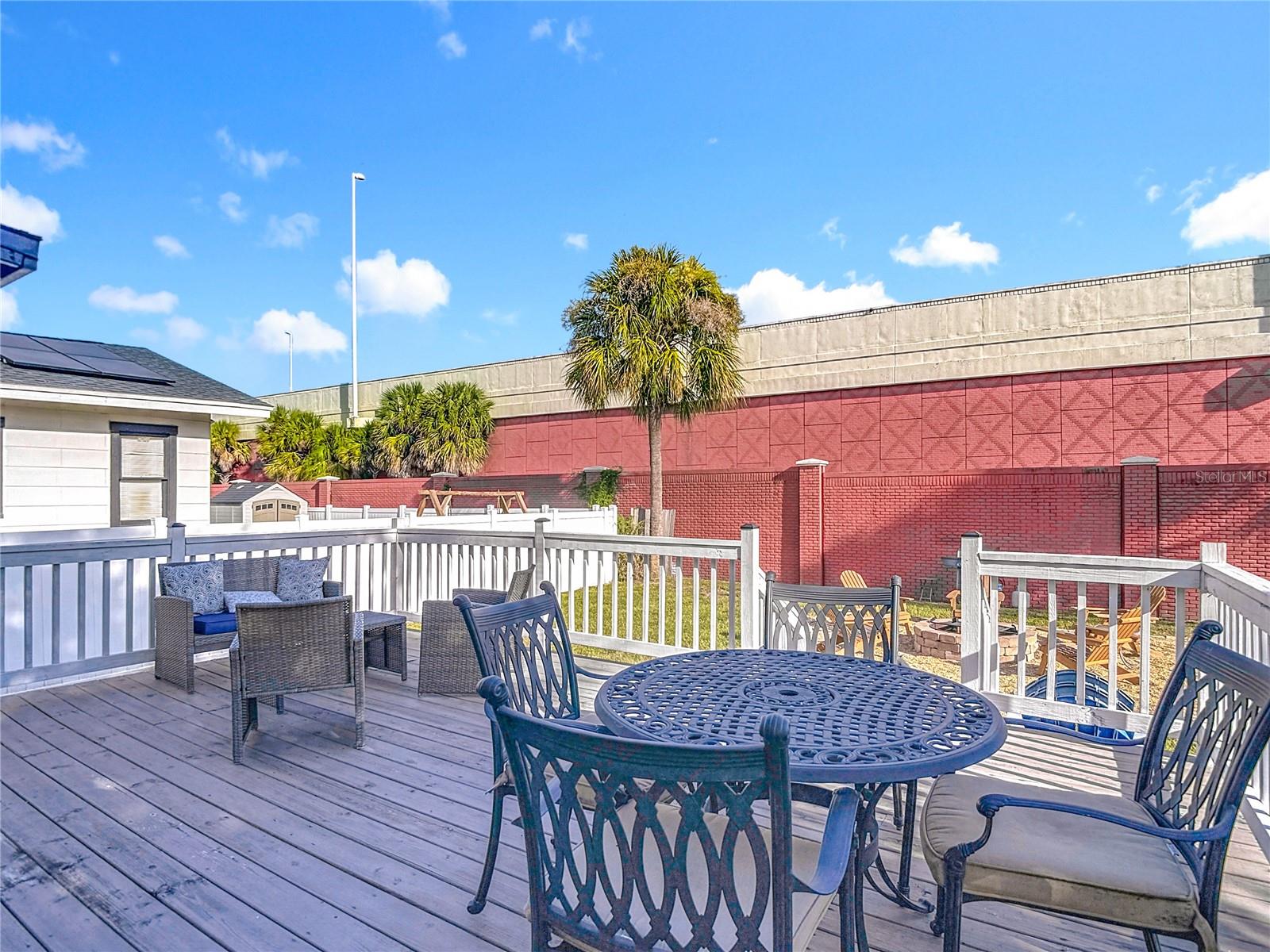 Image 37 of 53 For 2329 La Salle Street