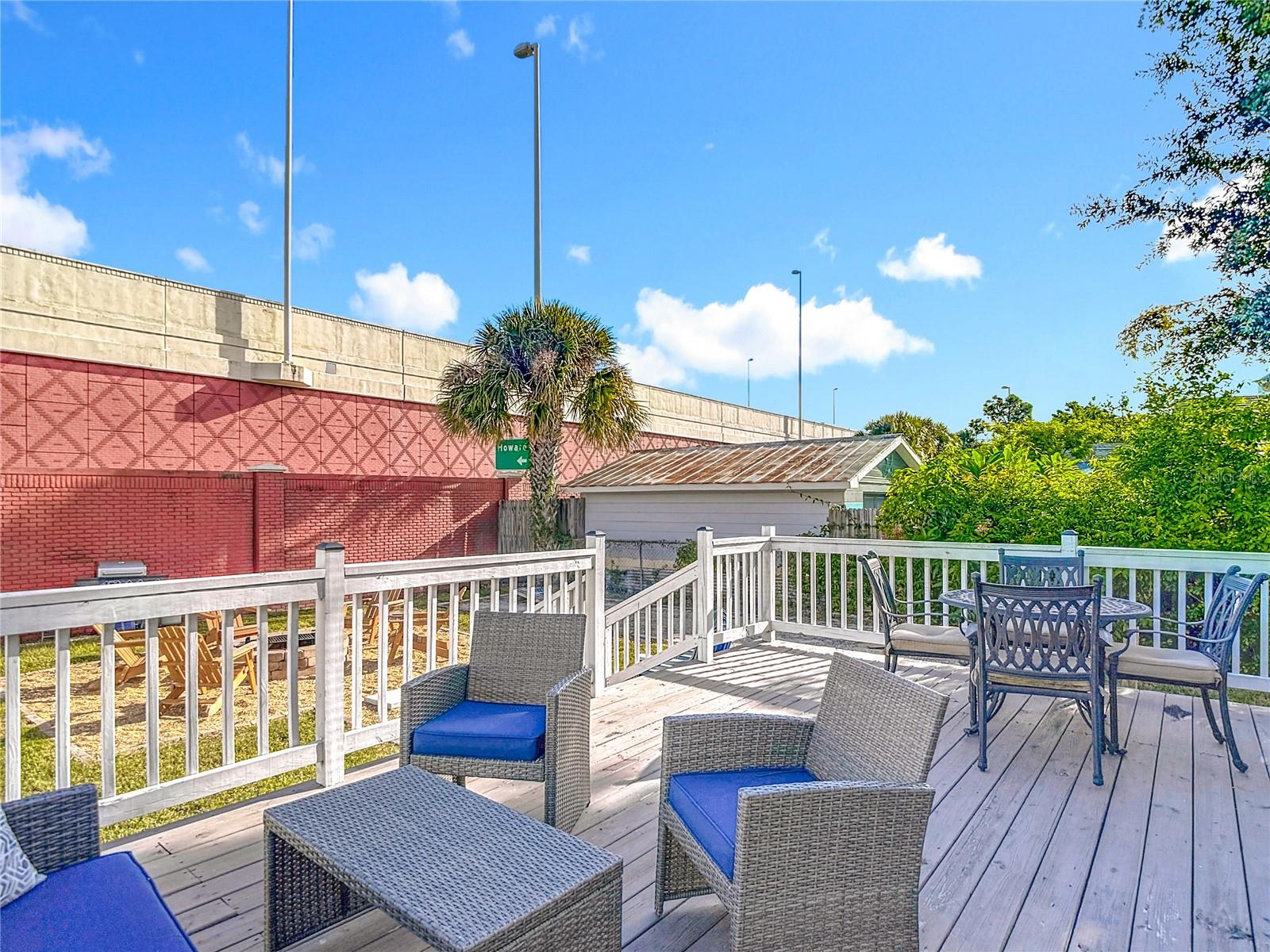 Image 38 of 53 For 2329 La Salle Street