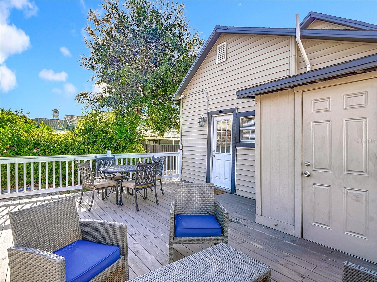 Image 39 of 53 For 2329 La Salle Street