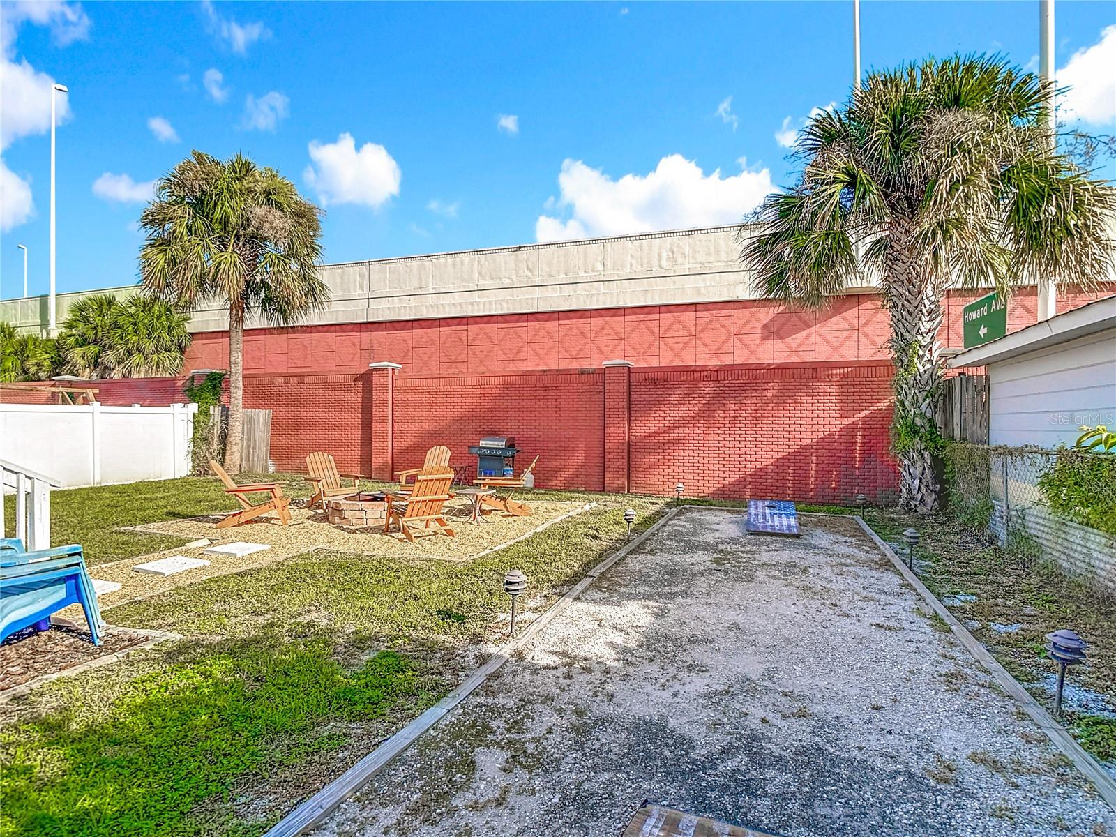 Image 47 of 53 For 2329 La Salle Street