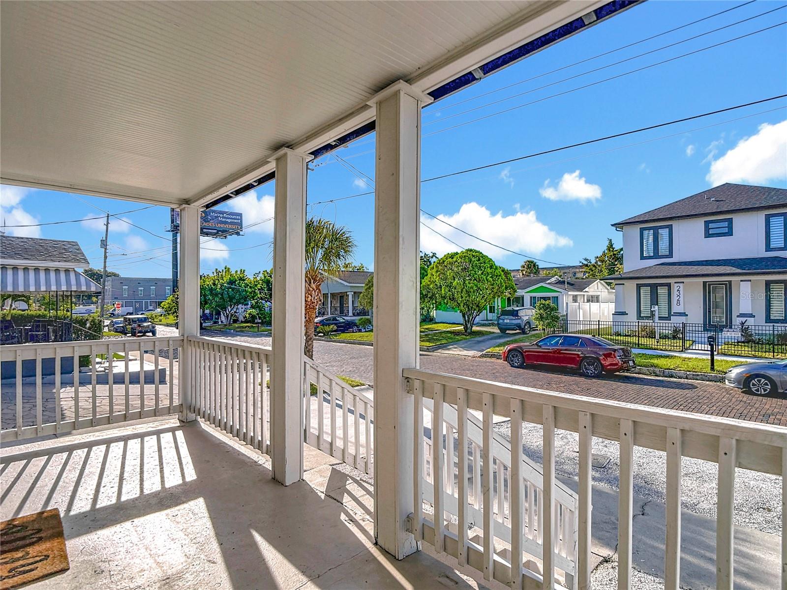 Image 7 of 53 For 2329 La Salle Street