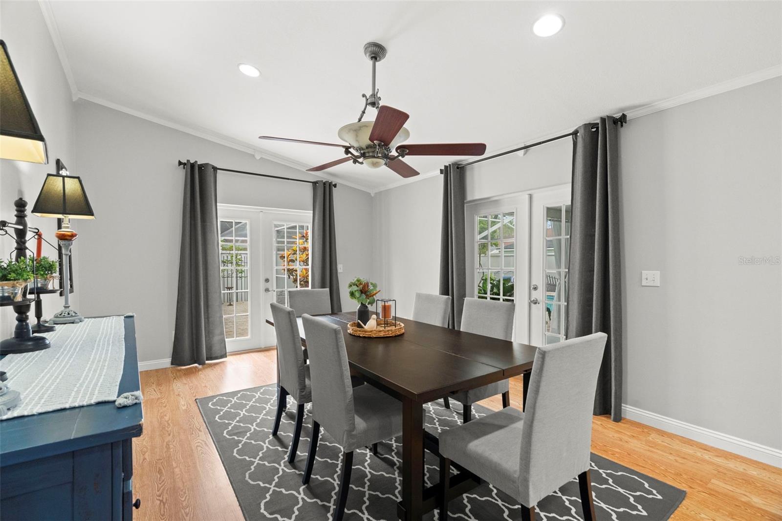 Image 16 of 32 For 13722 Country Court Drive