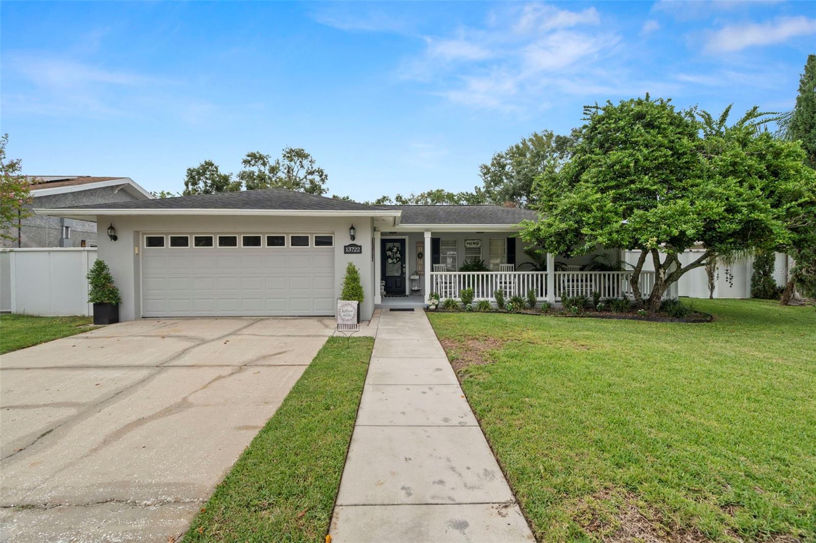Image 2 of 32 For 13722 Country Court Drive