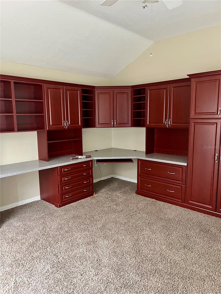 Listing photo id 16 for 1430 Crooked Stick Drive