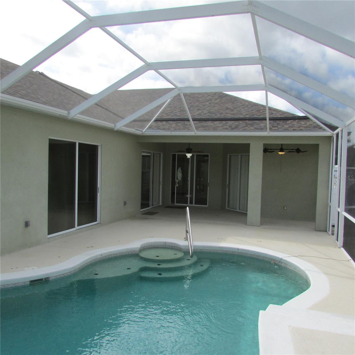 Listing photo id 23 for 1430 Crooked Stick Drive