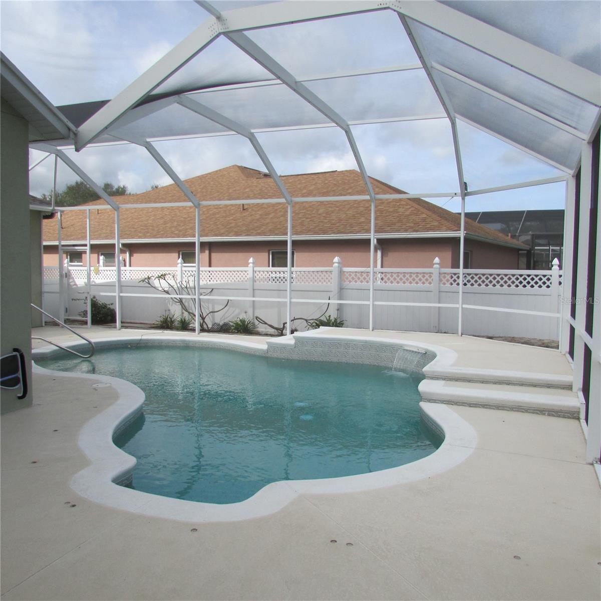 Listing photo id 26 for 1430 Crooked Stick Drive