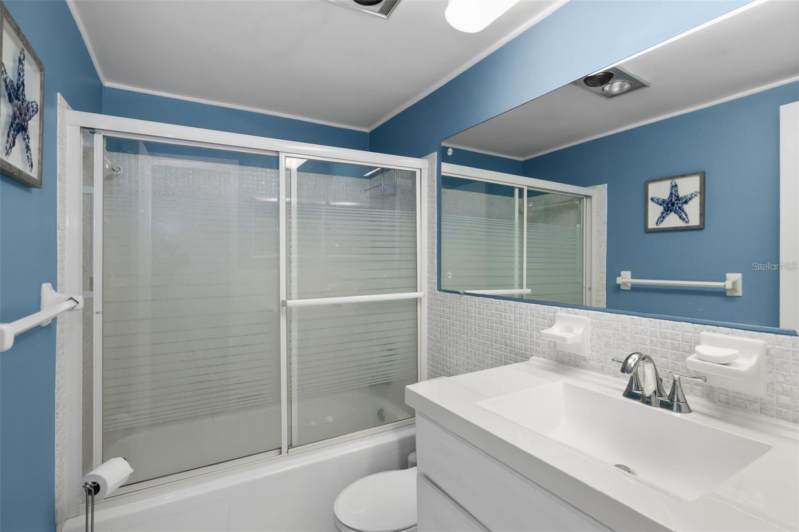 Image 18 of 24 For 1868 Shore Drive S 207