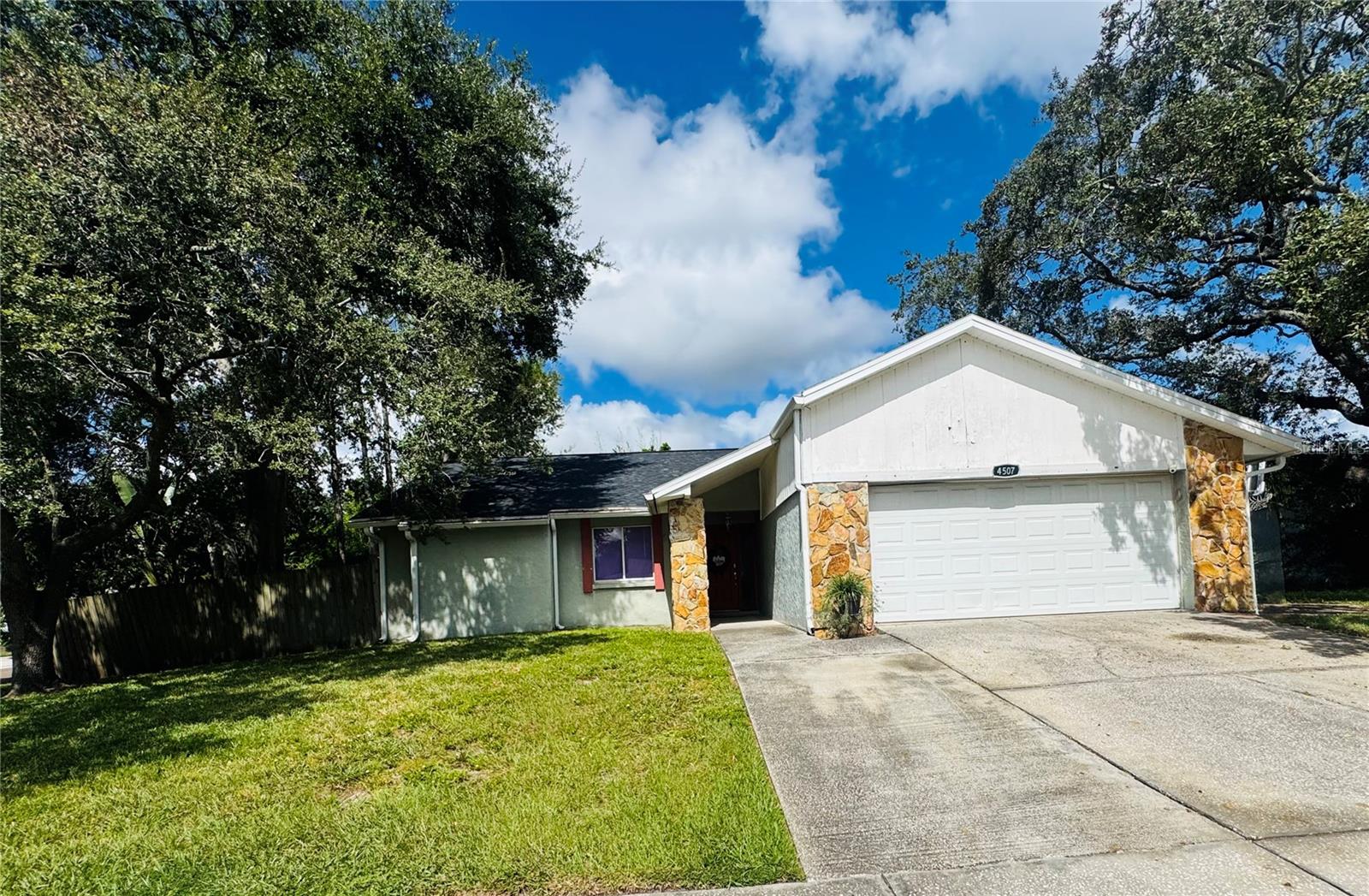 Details for 4507 Twin Crest Way, TAMPA, FL 33624