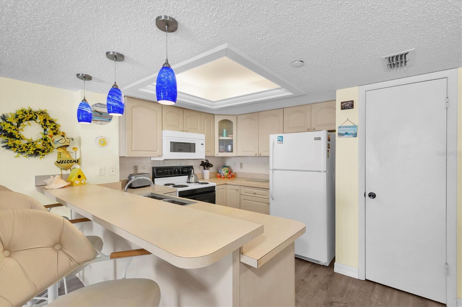 Image 11 of 28 For 19440 Gulf Boulevard 209