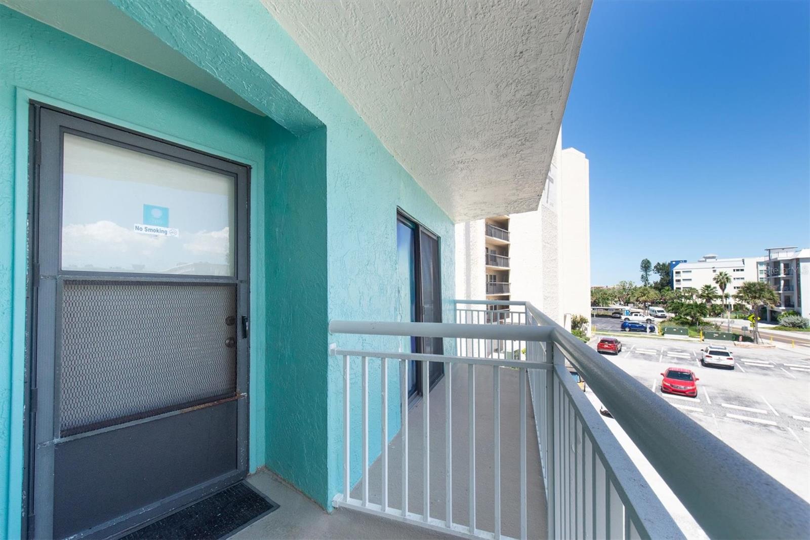 Image 3 of 28 For 19440 Gulf Boulevard 209