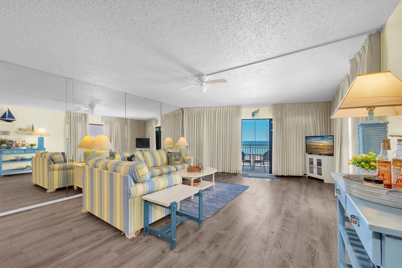 Image 5 of 28 For 19440 Gulf Boulevard 209