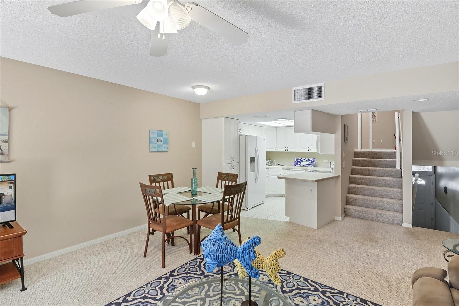 Listing photo id 7 for 5152 Swiftwater Way