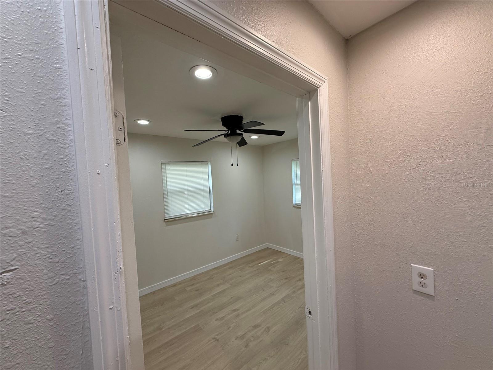 Image 3 of 8 For 10022 Lantana Avenue B