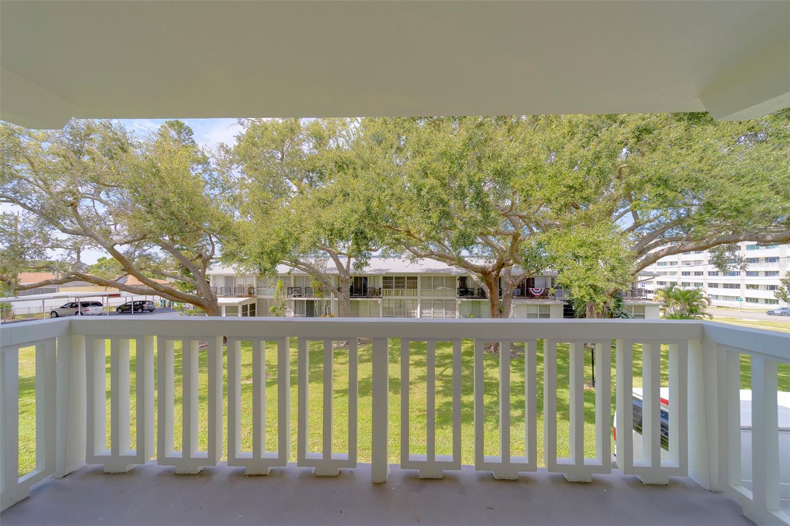 Image 15 of 37 For 2944 Bay Drive 205