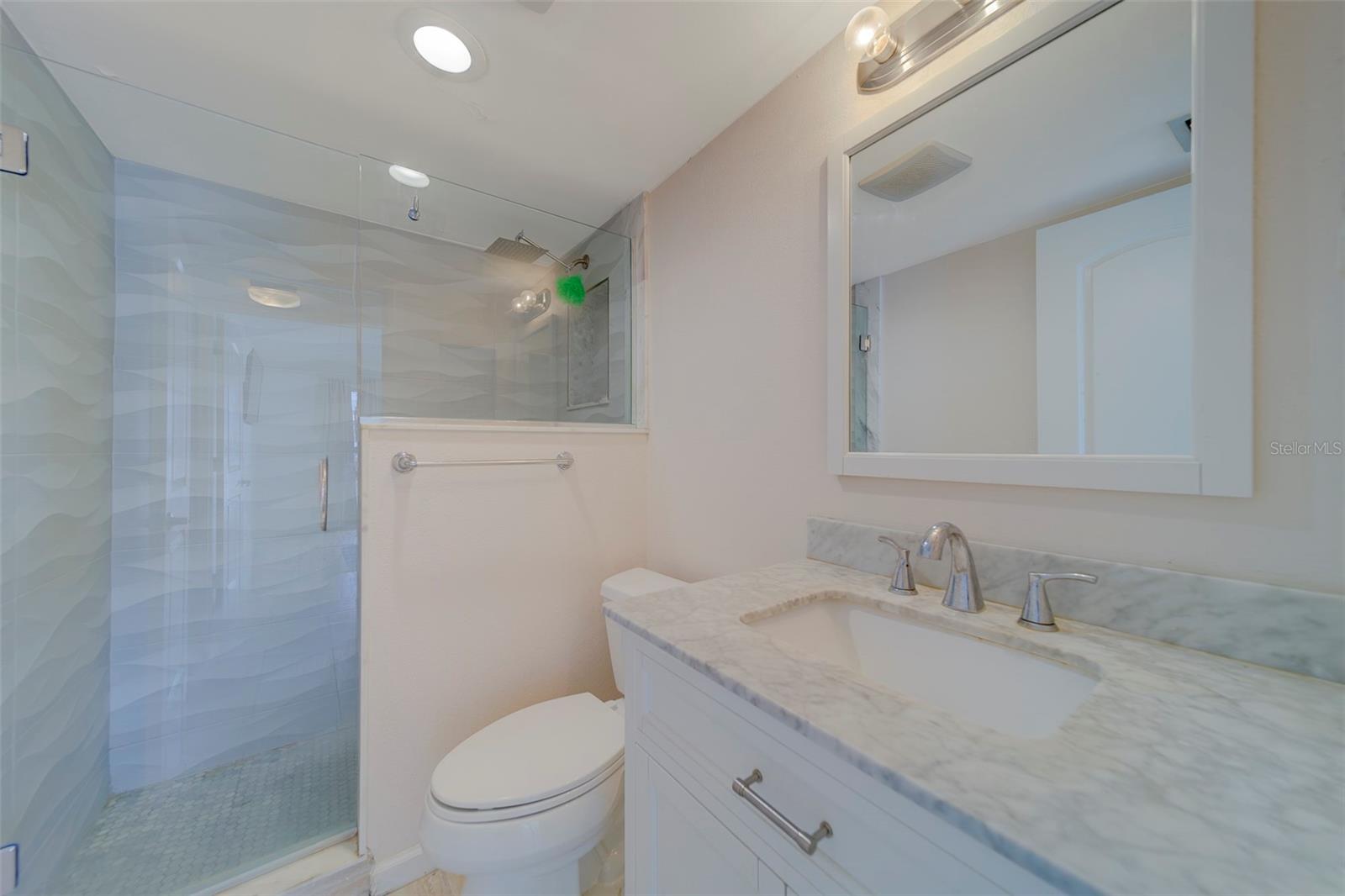 Image 23 of 37 For 2944 Bay Drive 205