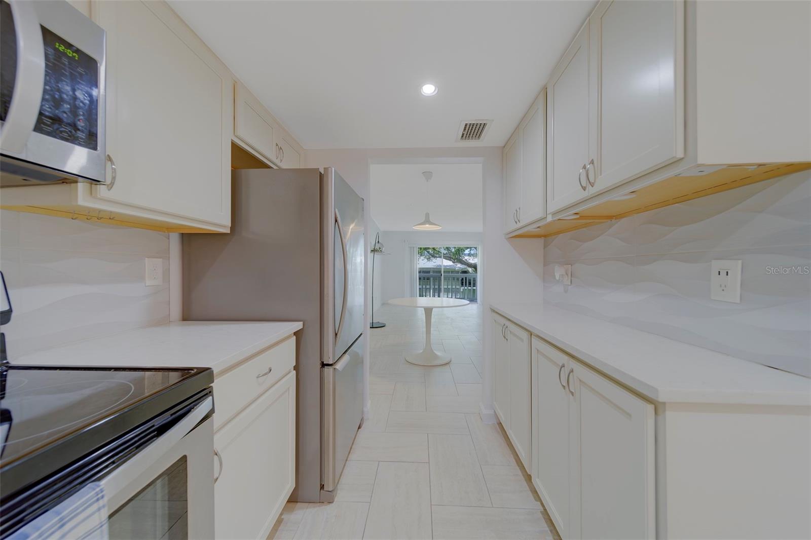 Image 7 of 37 For 2944 Bay Drive 205