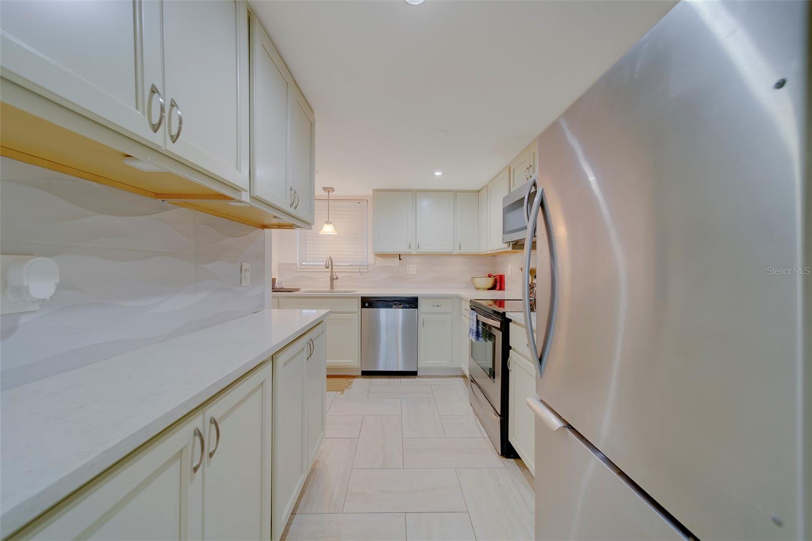 Image 8 of 37 For 2944 Bay Drive 205