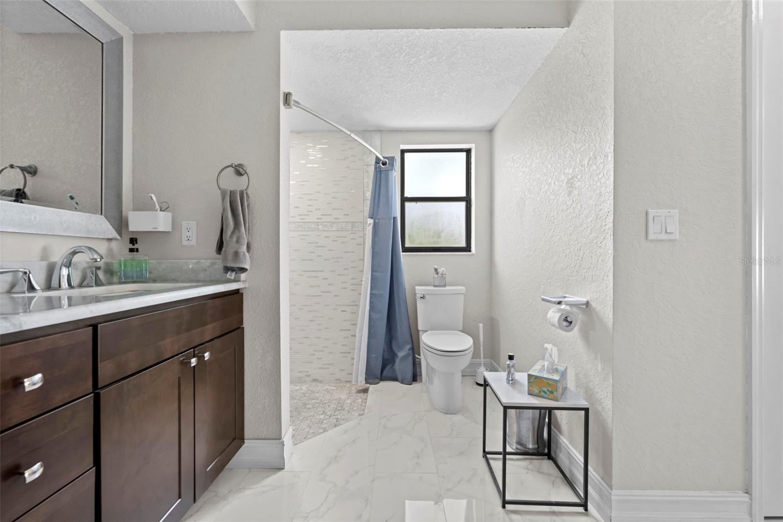 Image 12 of 66 For 11717 Trumbull Drive