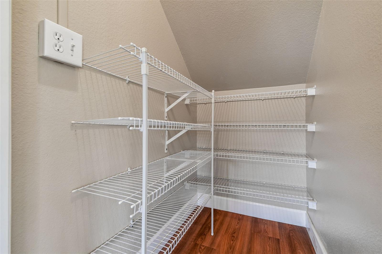 Image 30 of 44 For 2309 Lyndhurst Drive