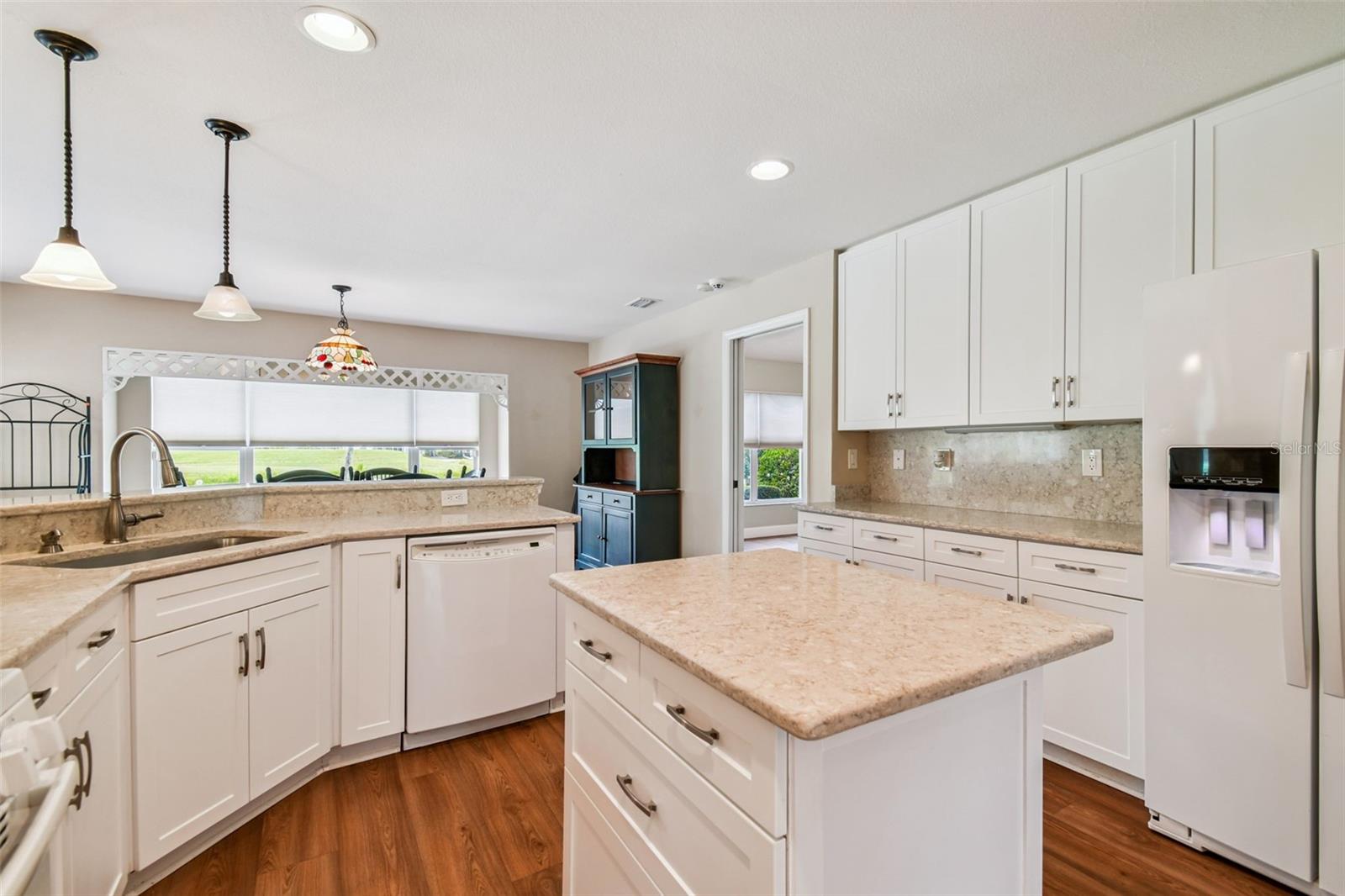 Image 6 of 44 For 2309 Lyndhurst Drive