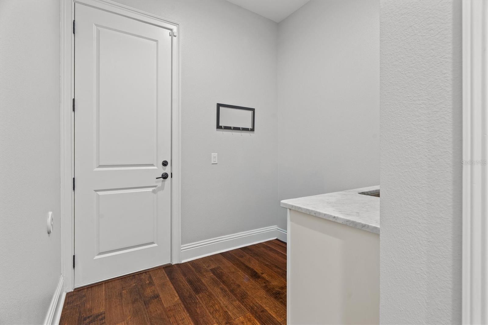 Image 26 of 48 For 323 2nd Street S