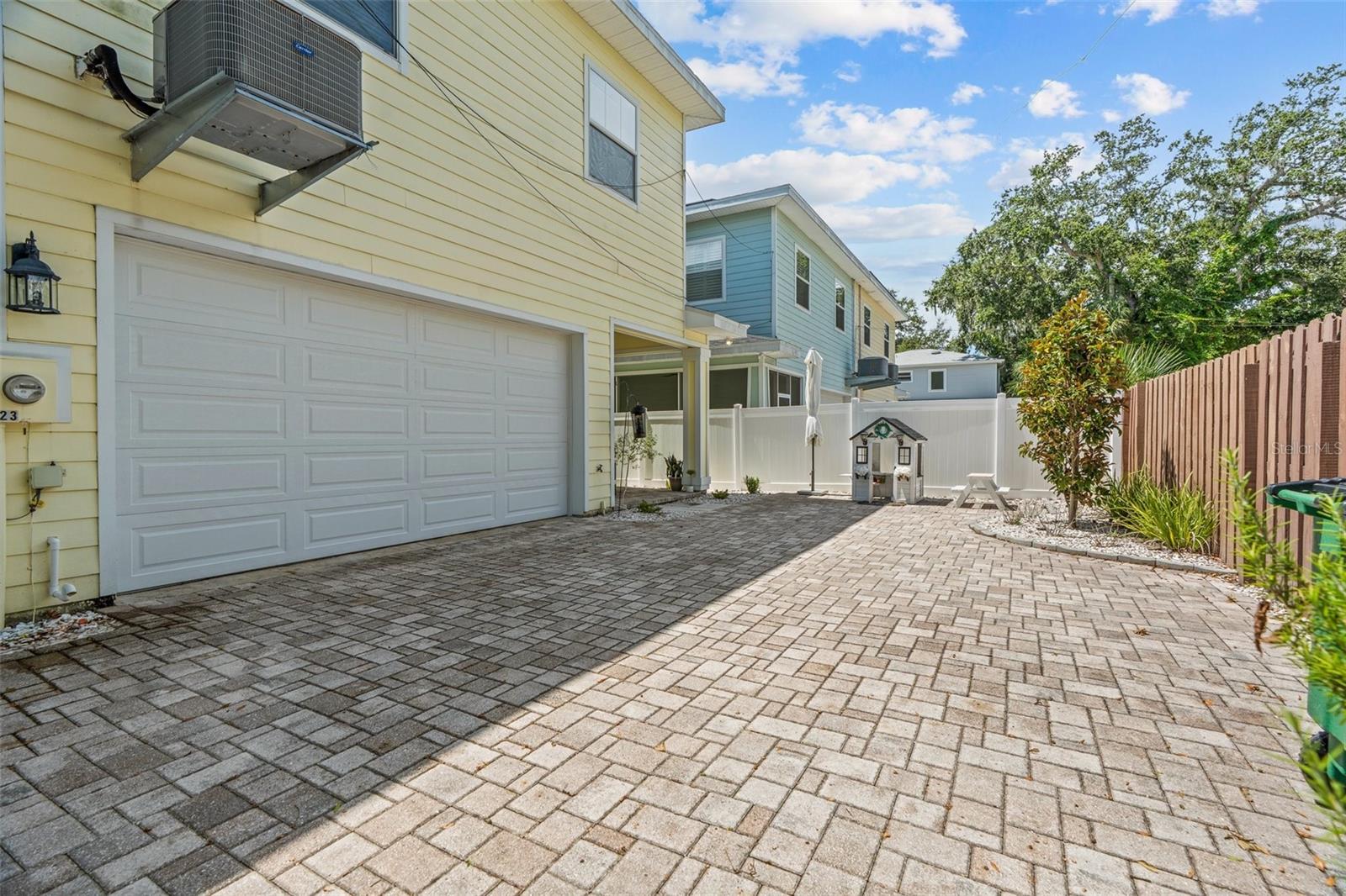 Image 4 of 48 For 323 2nd Street S