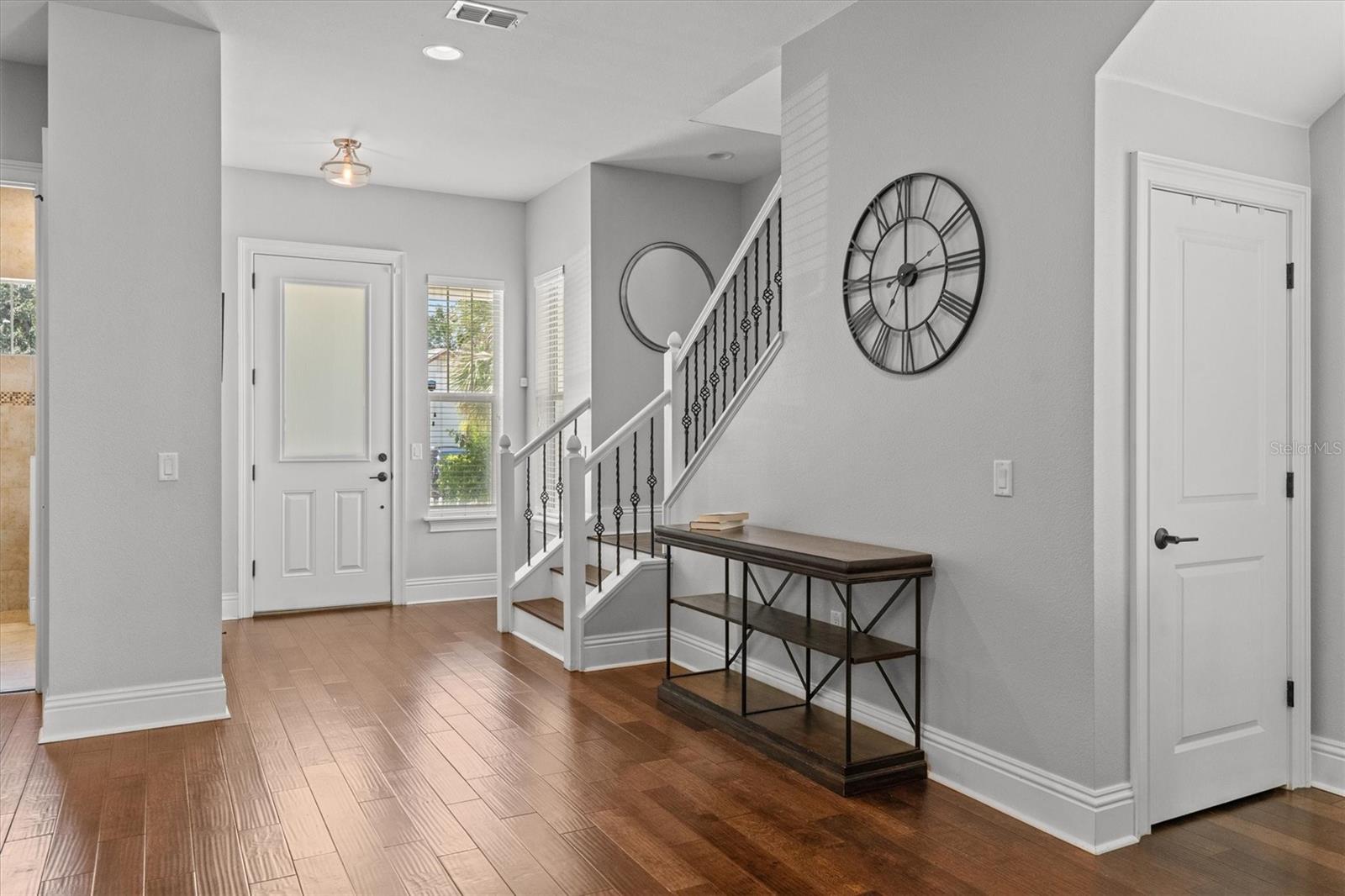 Image 9 of 48 For 323 2nd Street S