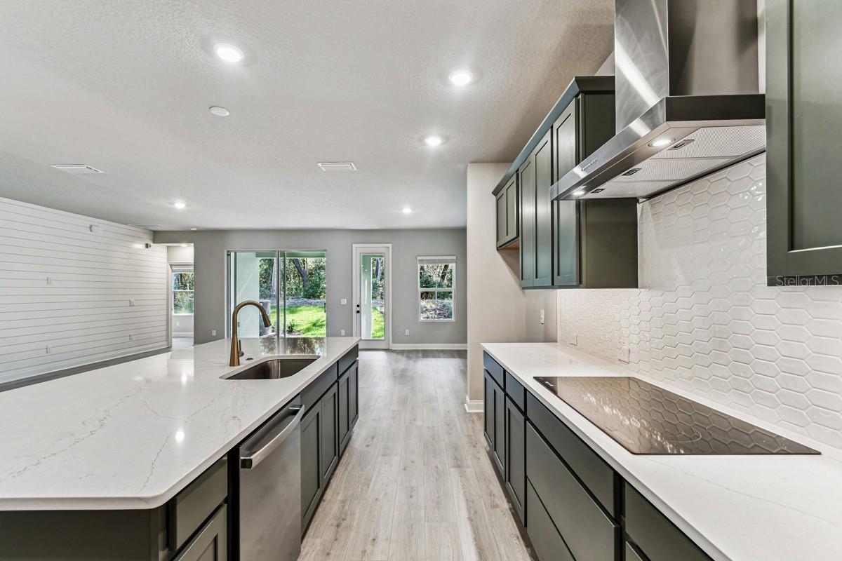 Image 6 of 9 For 5966 Sacred Oak Avenue