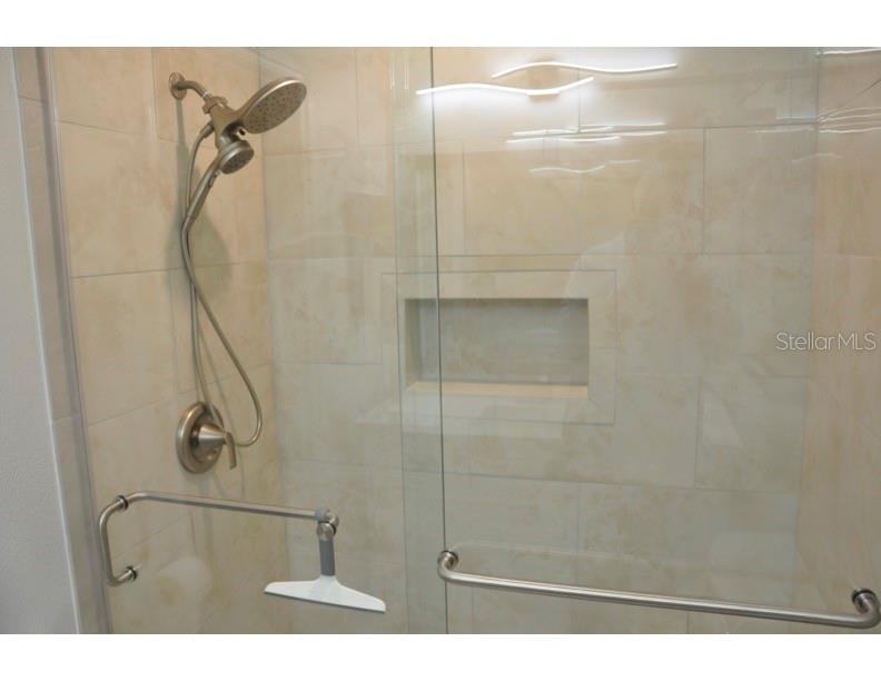 Image 21 of 49 For 2630 Woodgate Lane G3