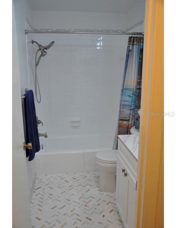 Image 9 of 49 For 2630 Woodgate Lane G3
