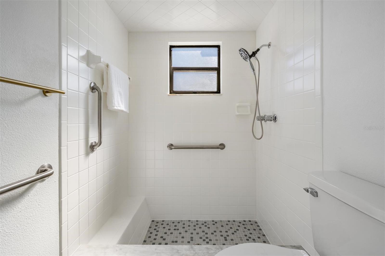 Image 11 of 44 For 8393 Camphor Drive