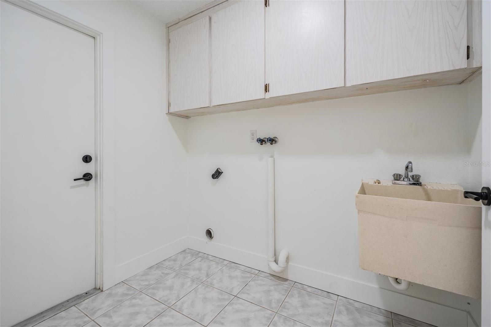 Image 28 of 44 For 8393 Camphor Drive