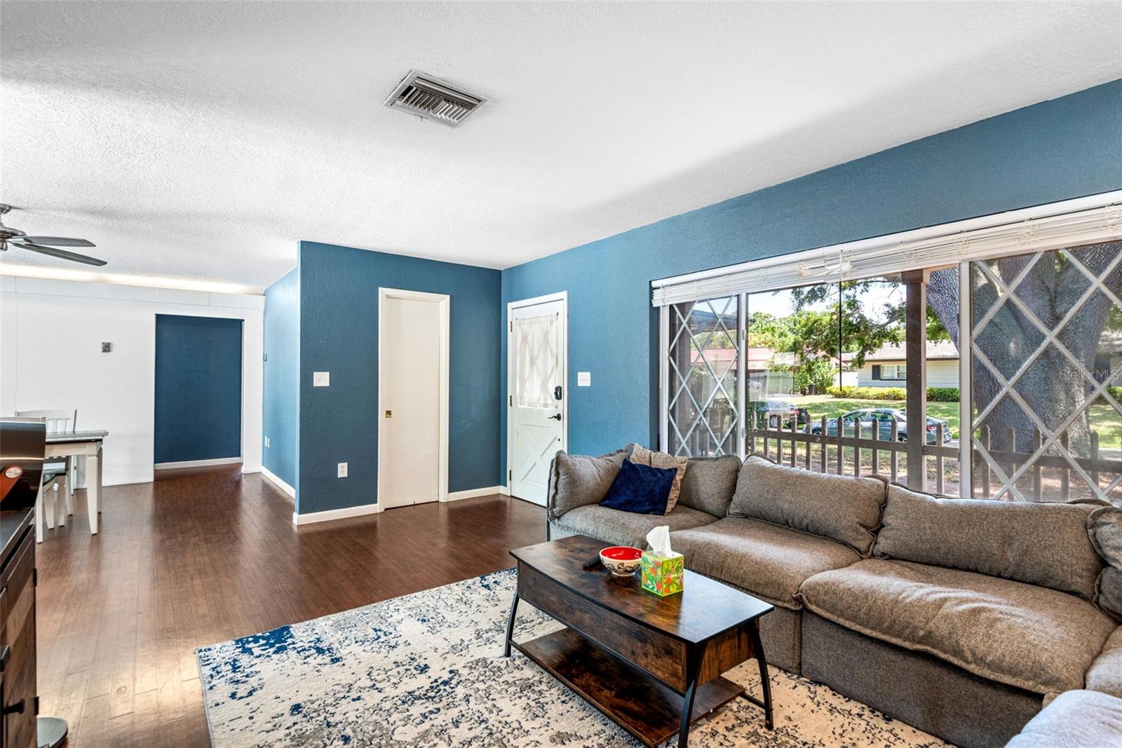 Image 6 of 23 For 2310 Ella Place