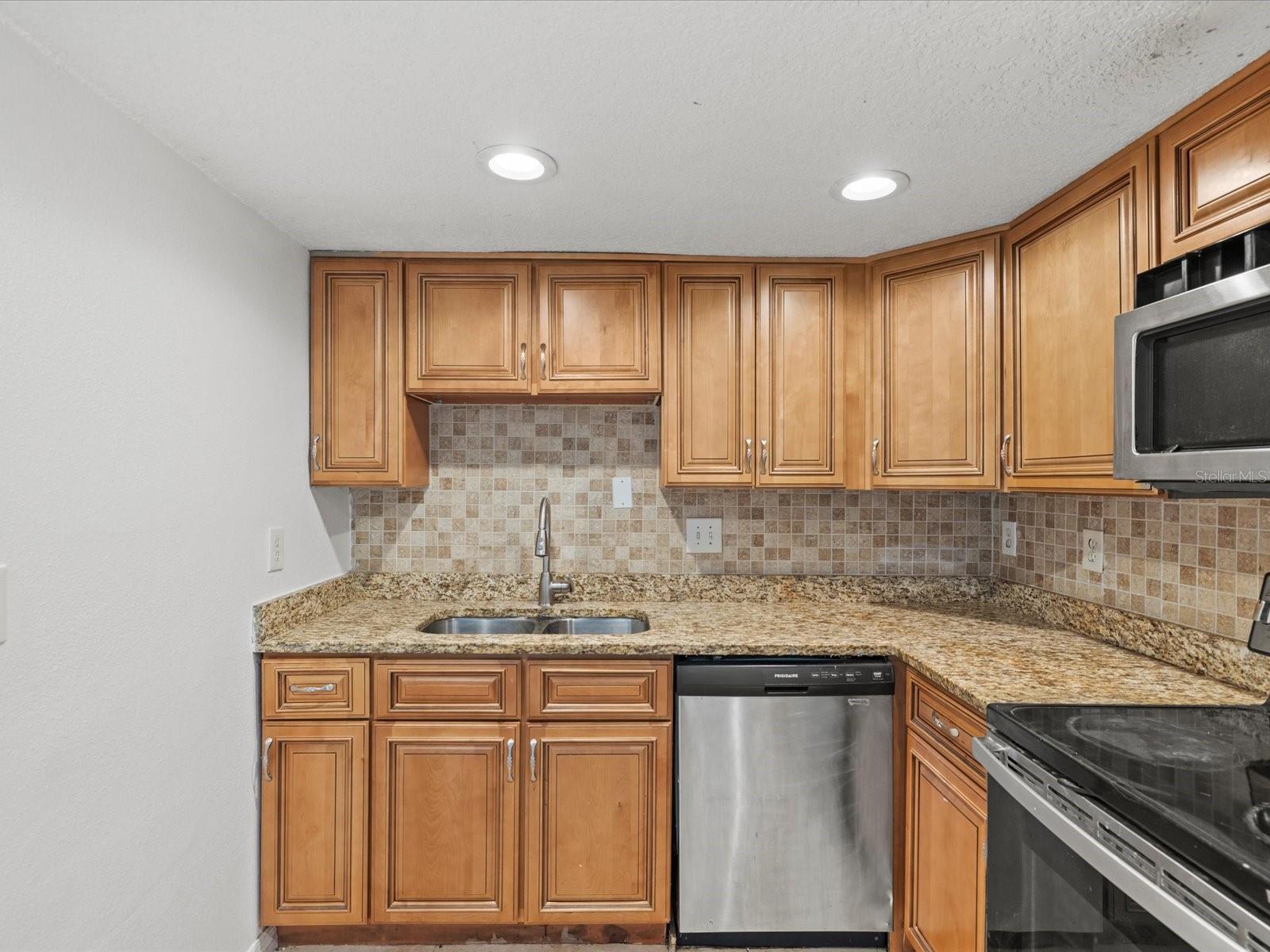 Image 13 of 53 For 3426 Kimberly Oaks Drive